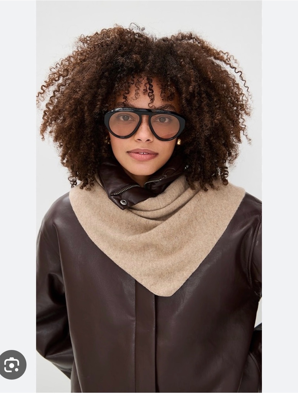 Elisa Johnson VAL Sunglasses in Gloss Black - Picture 4 of 5